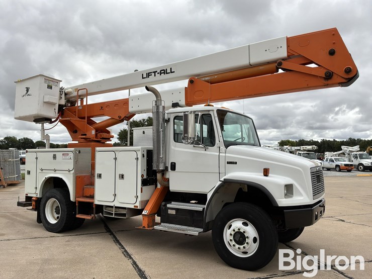 2002-freightliner-fl80-image-3