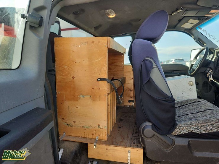 2013-ford-f350-image-18