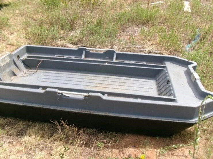 bass-boat,-8'-image-2