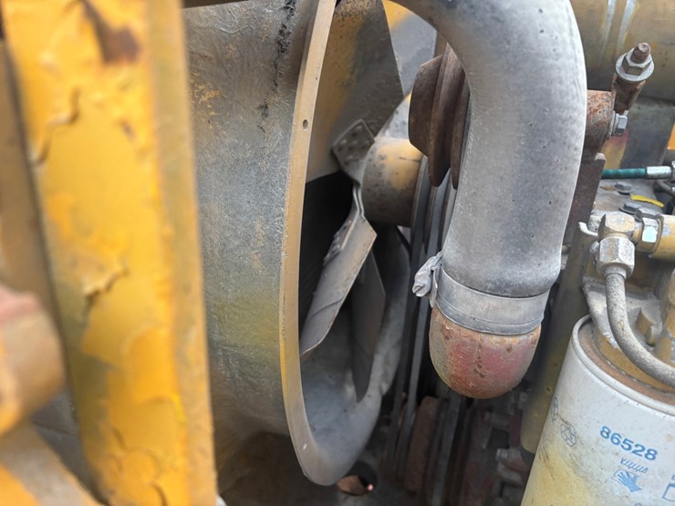 caterpillar-v180-image-7