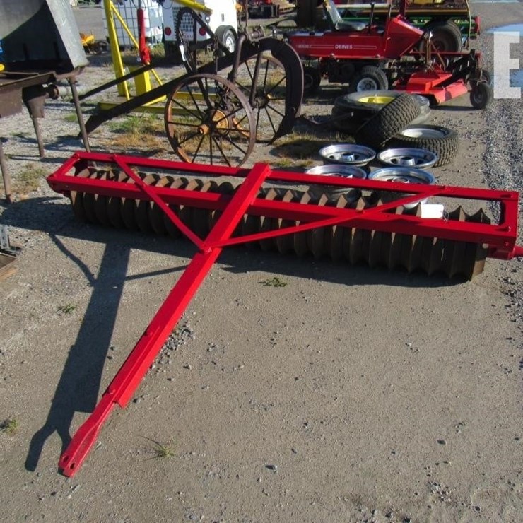 MASSEY-FERGUSON 8