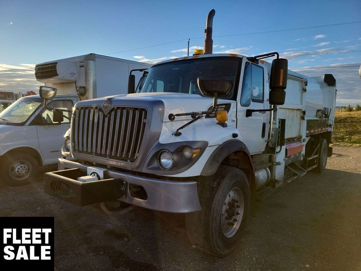 2014-international-workstar-7400-image-1