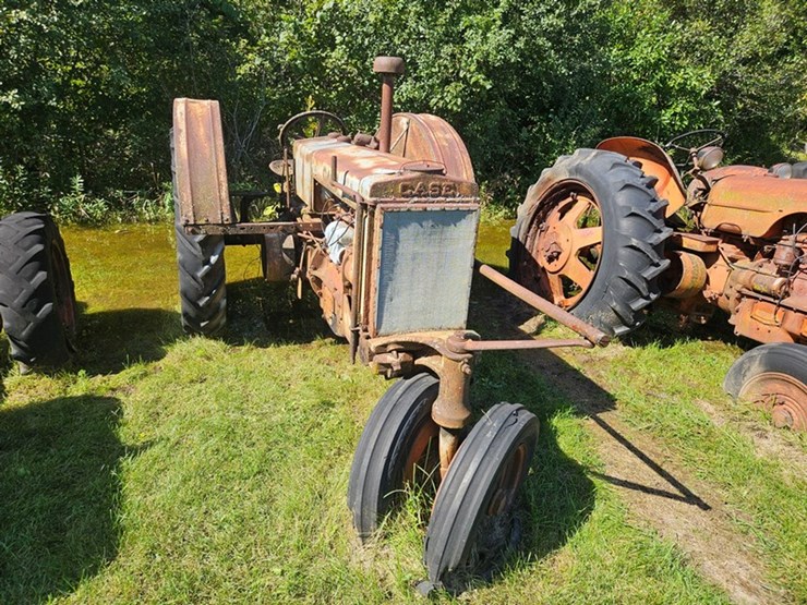 #2526-•-1935-case-cc-tractor-image-8