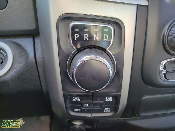 2014-dodge-1500-image-18