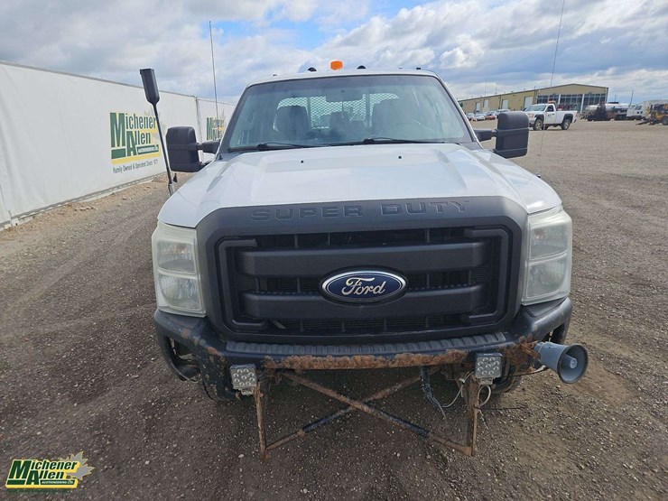 2011-ford-f250-image-8