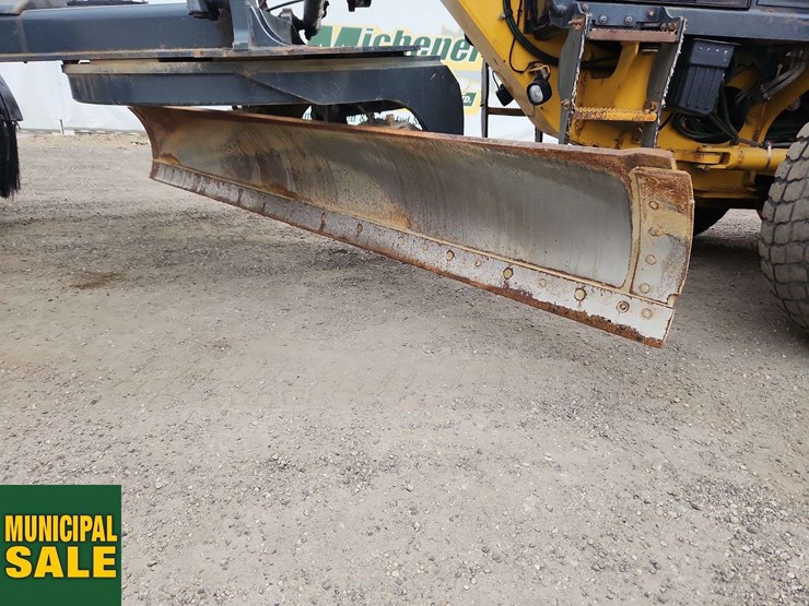 2012-deere-770gp-image-27