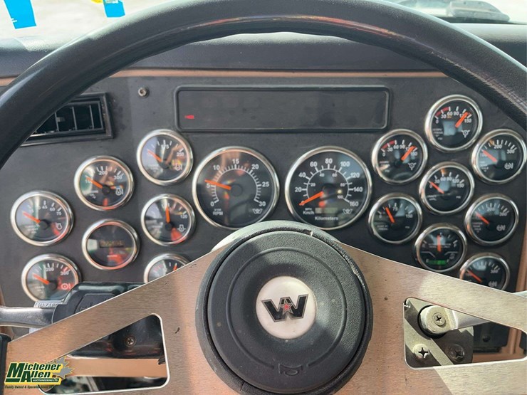 2016-western-star-4900-image-14