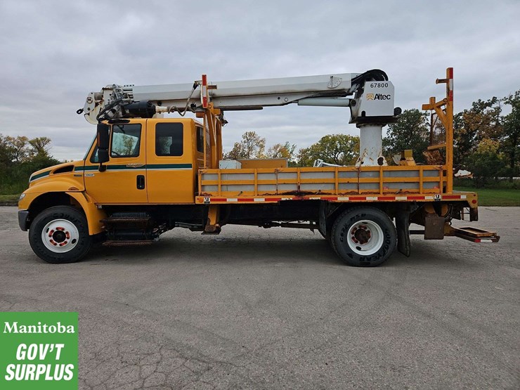 2009-international-durastar-4400-image-5