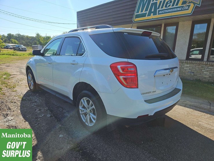 2017-chevrolet-equinox-image-8