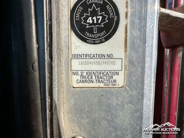2011-kenworth-t800-image-5