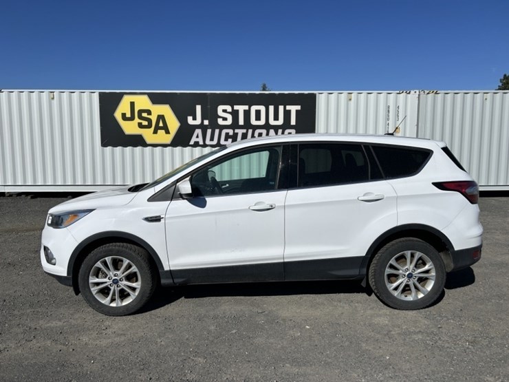 2017-ford-escape-image-2