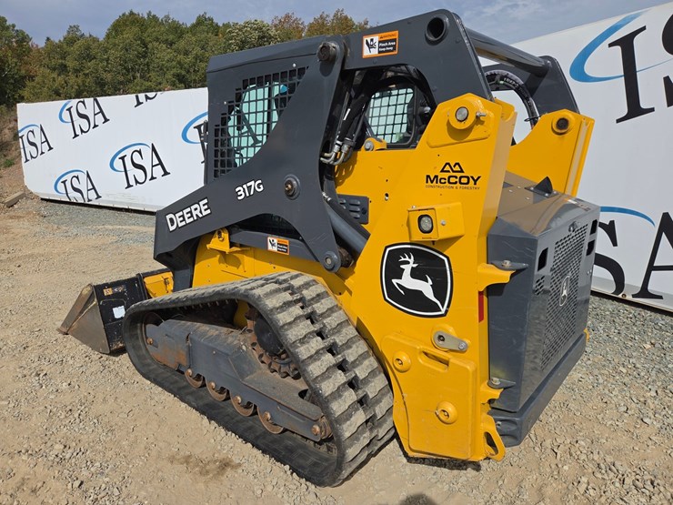 deere-317g-image-3