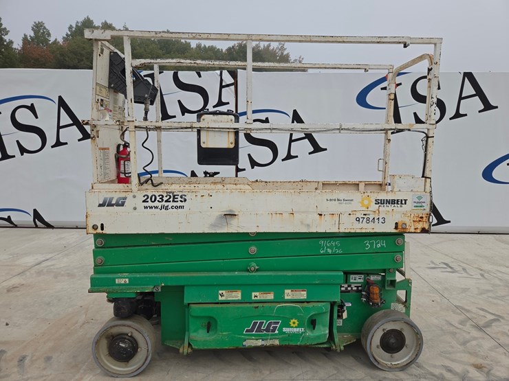 2017-jlg-2032es-image-2