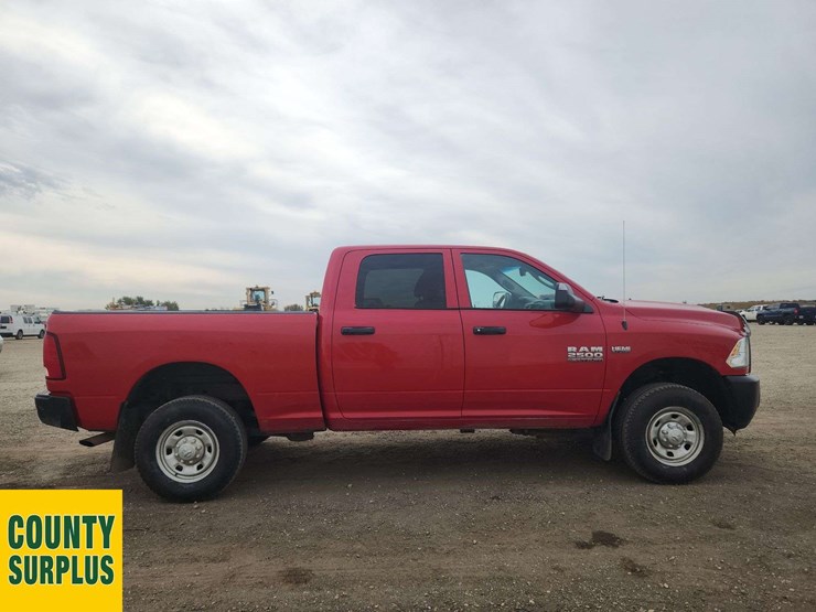 2015-dodge-2500-image-7