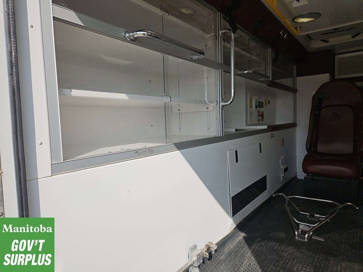 2020-chevrolet-express-s/a-ambulance-image-20