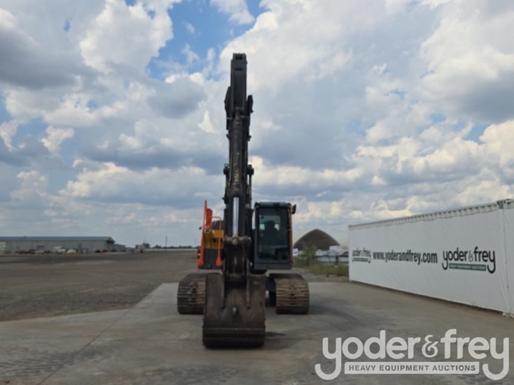 2021-volvo-ec200el-image-8