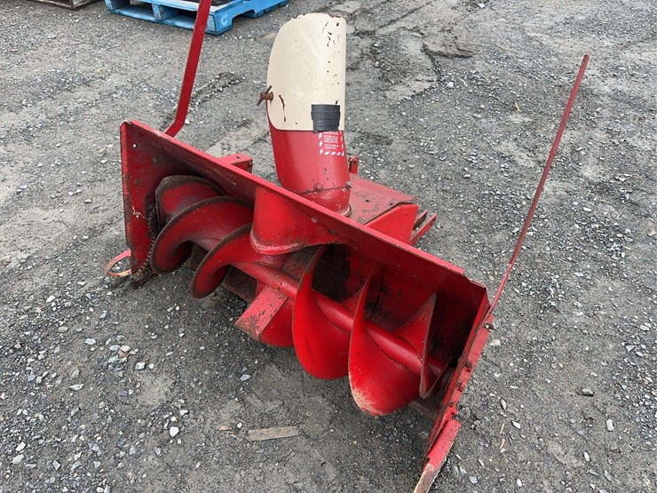 bolens-h-16-lawn-tractor-with-blower-and-snow-blade--no-engine-image-23