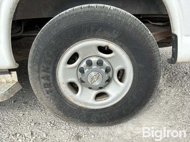 2009-chevrolet-express-g3500-image-18