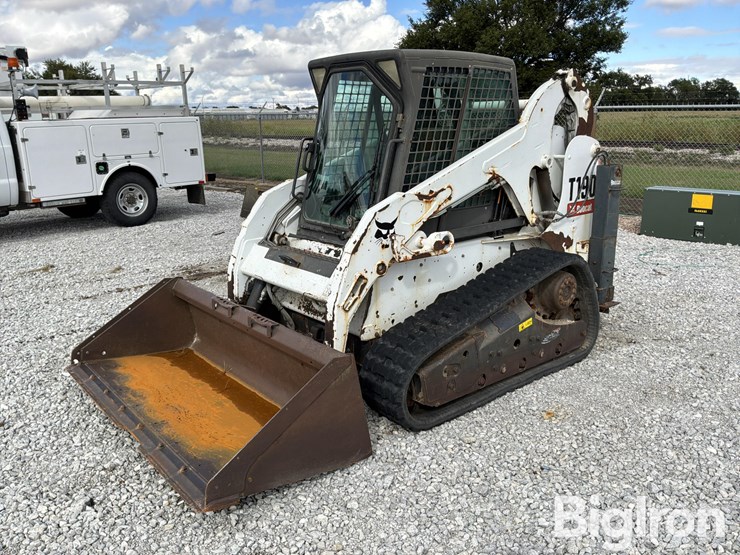 2012-bobcat-t190-image-1
