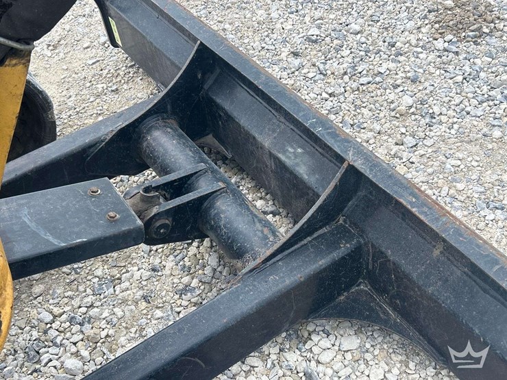 2019-caterpillar-305.5e2-cr-image-19