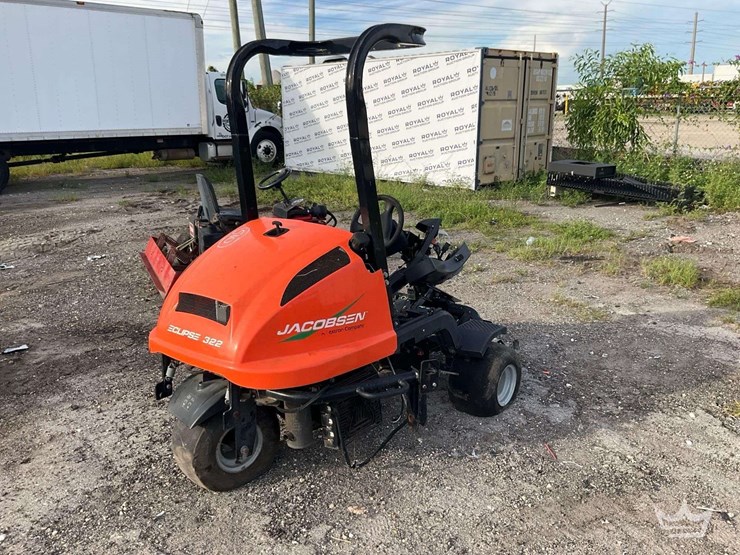 2014-jacobsen-eclipse-322-image-3