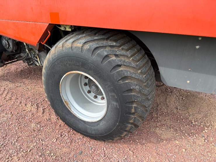 massey-ferguson-2170-image-7