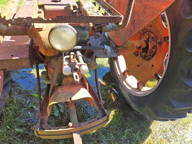 #2528-•-cockshutt-f3-tractor-image-18