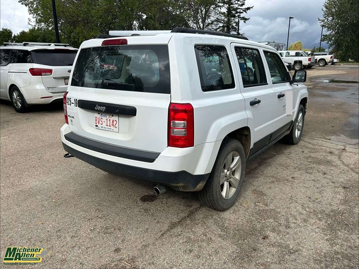 2016-jeep-patriot-image-4