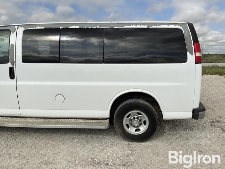 2009-chevrolet-express-g3500-image-9