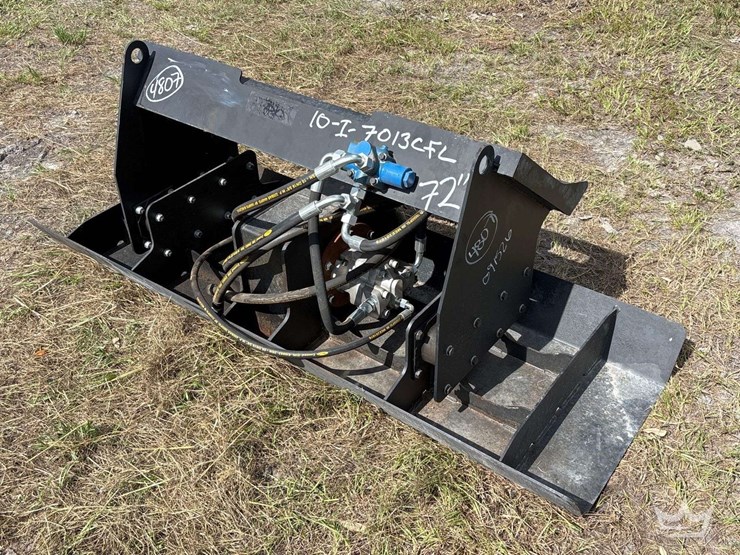 2025-pabreak-72in-hydraulic-vibratory-compactor-skid-steer-attachment-image-1