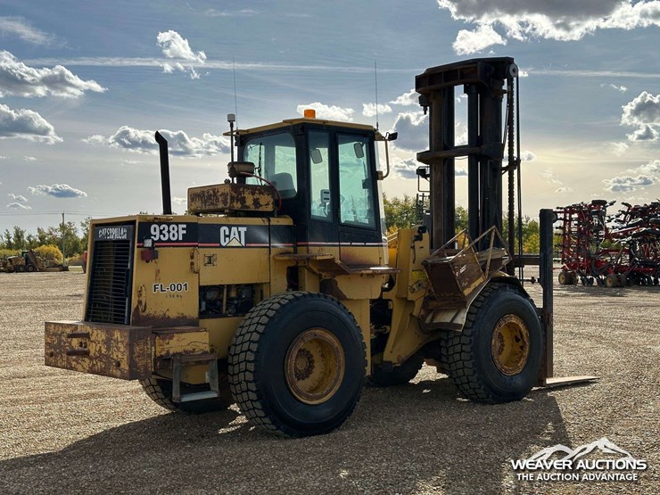 caterpillar-938f-image-3