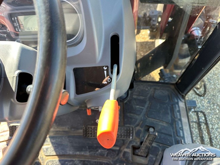 2013-massey-ferguson-4610-image-15