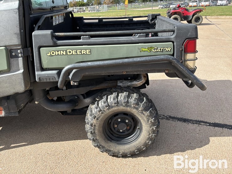 2016-john-deere-gator-image-9