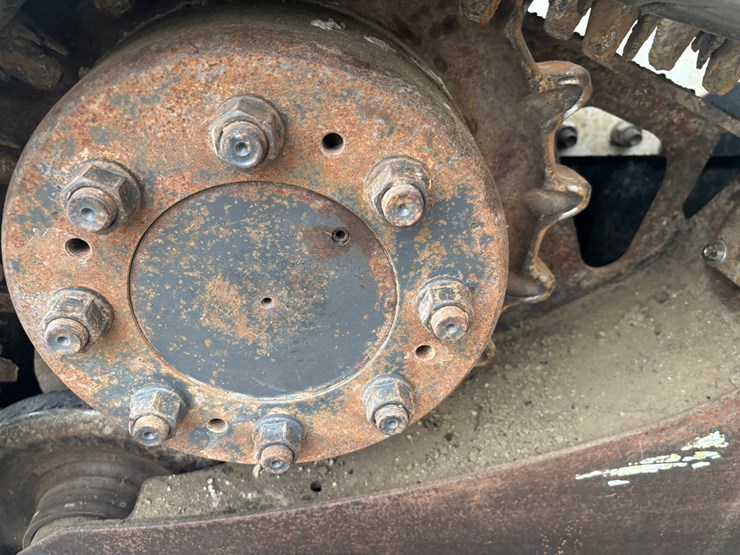 2015-bobcat-t770-image-66