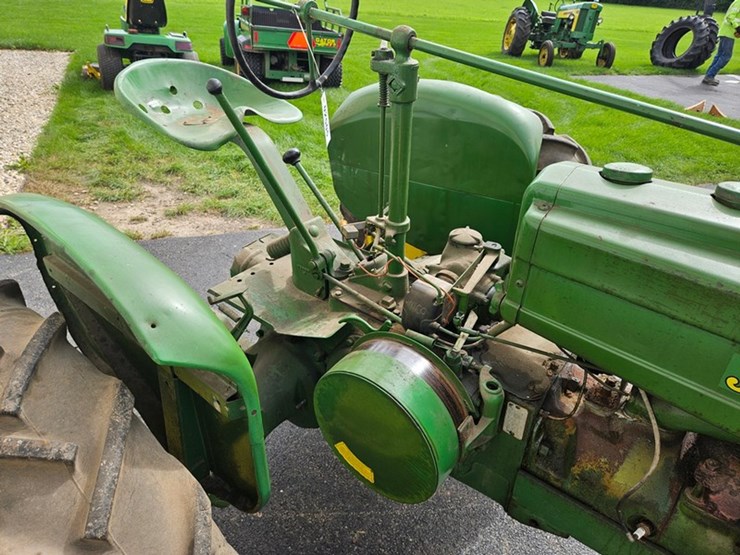 john-deere-h-image-30