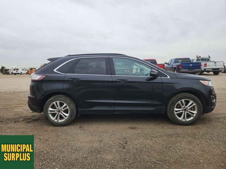 2016-ford-edge-sel-image-7