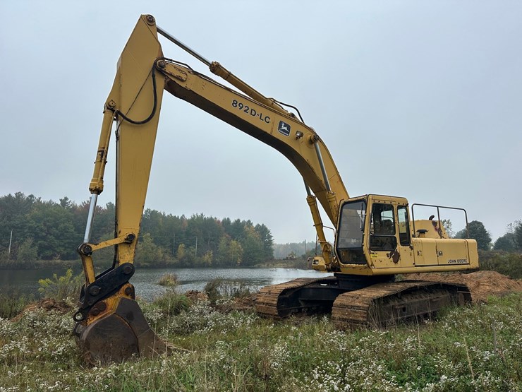 john-deere-6-image-1