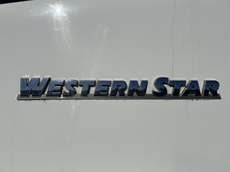 2012-western-star-4900-image-10