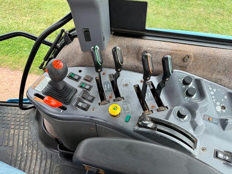 new-holland-8670-image-48