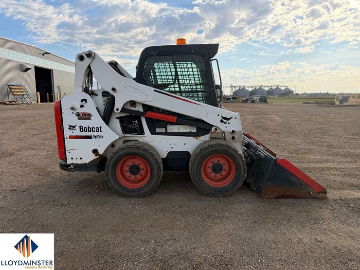2015-bobcat-s570-image-7