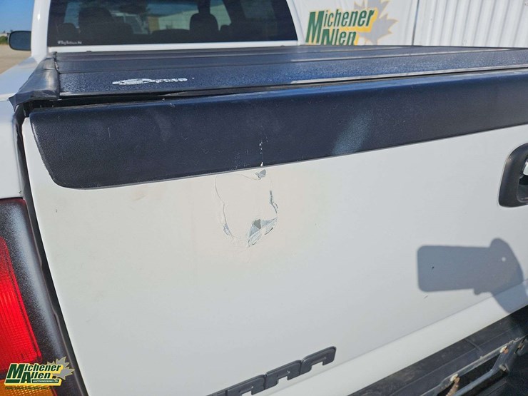 gmc-sierra-2500hd-image-35