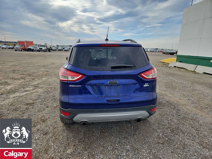 2015-ford-escape-se-image-6