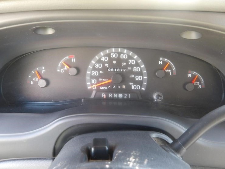2003-utility-van-image-22