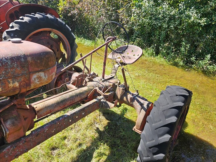 #2527-•-bf-avery-tractor-image-14