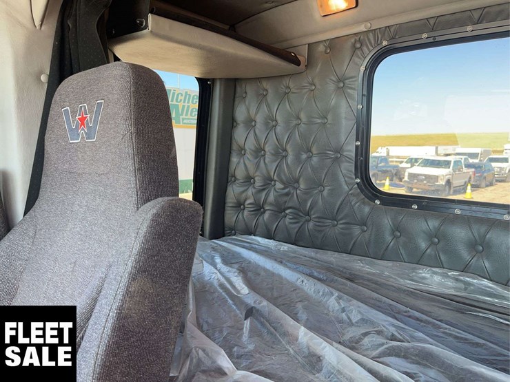 2018-western-star-4900-image-19
