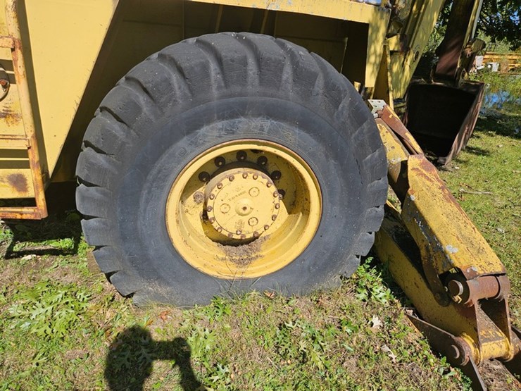#2533-•-bucyrus-erie-200-4-series-iii-dynahoe-backhoe-image-47