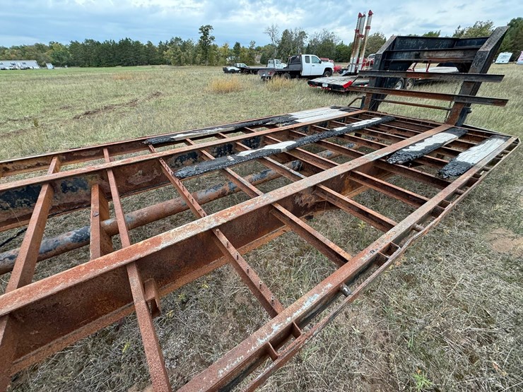 #1945-•-elite-flex-control-gooseneck-trailer-frame-image-30