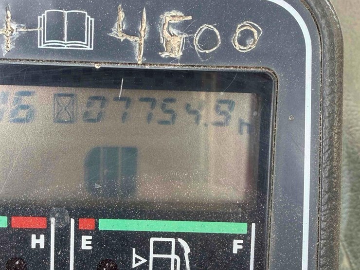 komatsu-pc220-lc-6-image-26