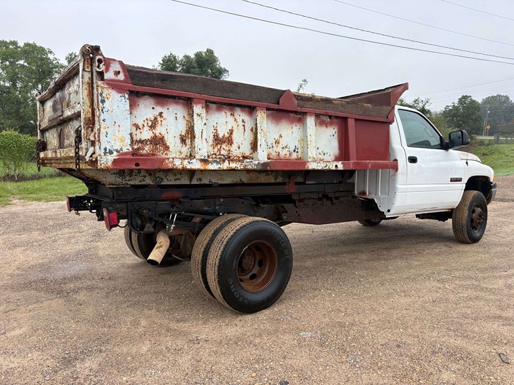 2001-dodge-ram-3500-image-4