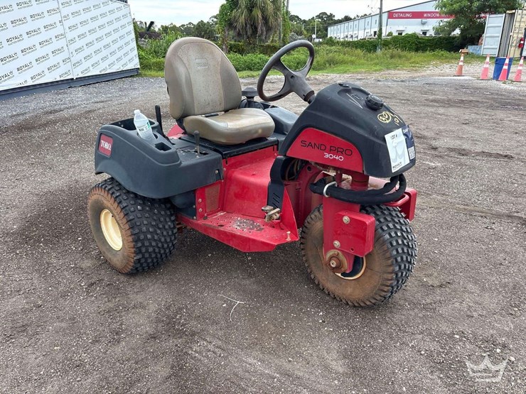 2021-toro-sand-pro-3040-bunker-rake-image-2
